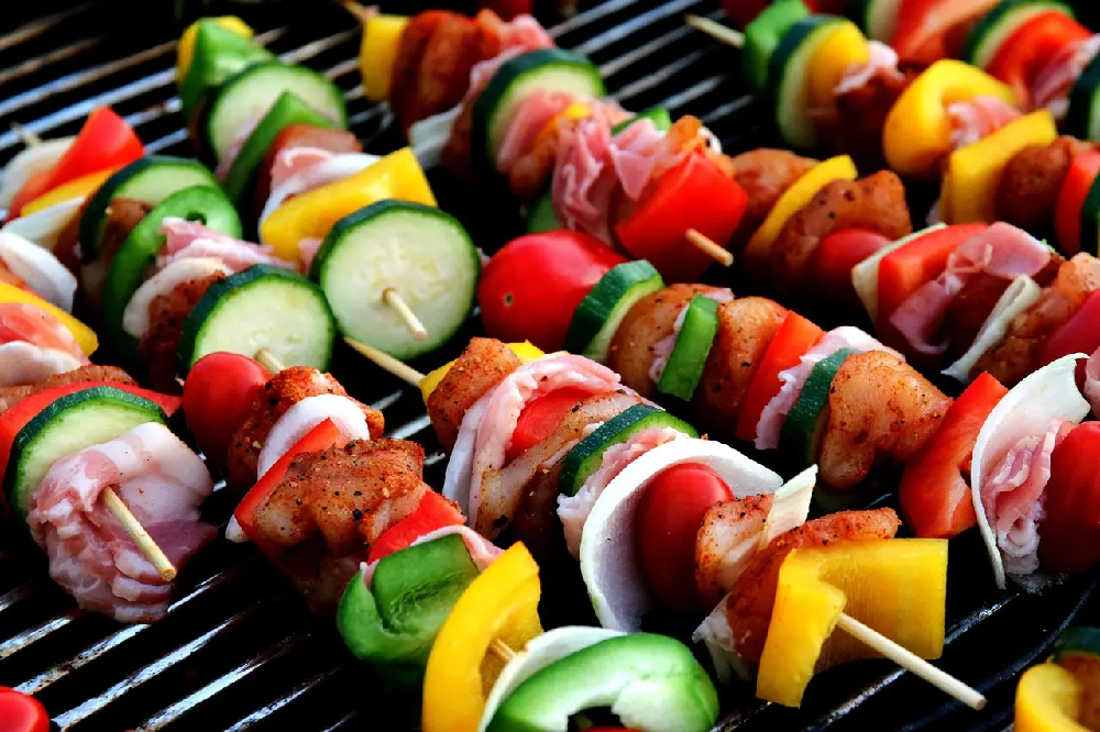 Grillowanie w mieście – jak zorganizować udanego grilla na balkonie lub tarasie